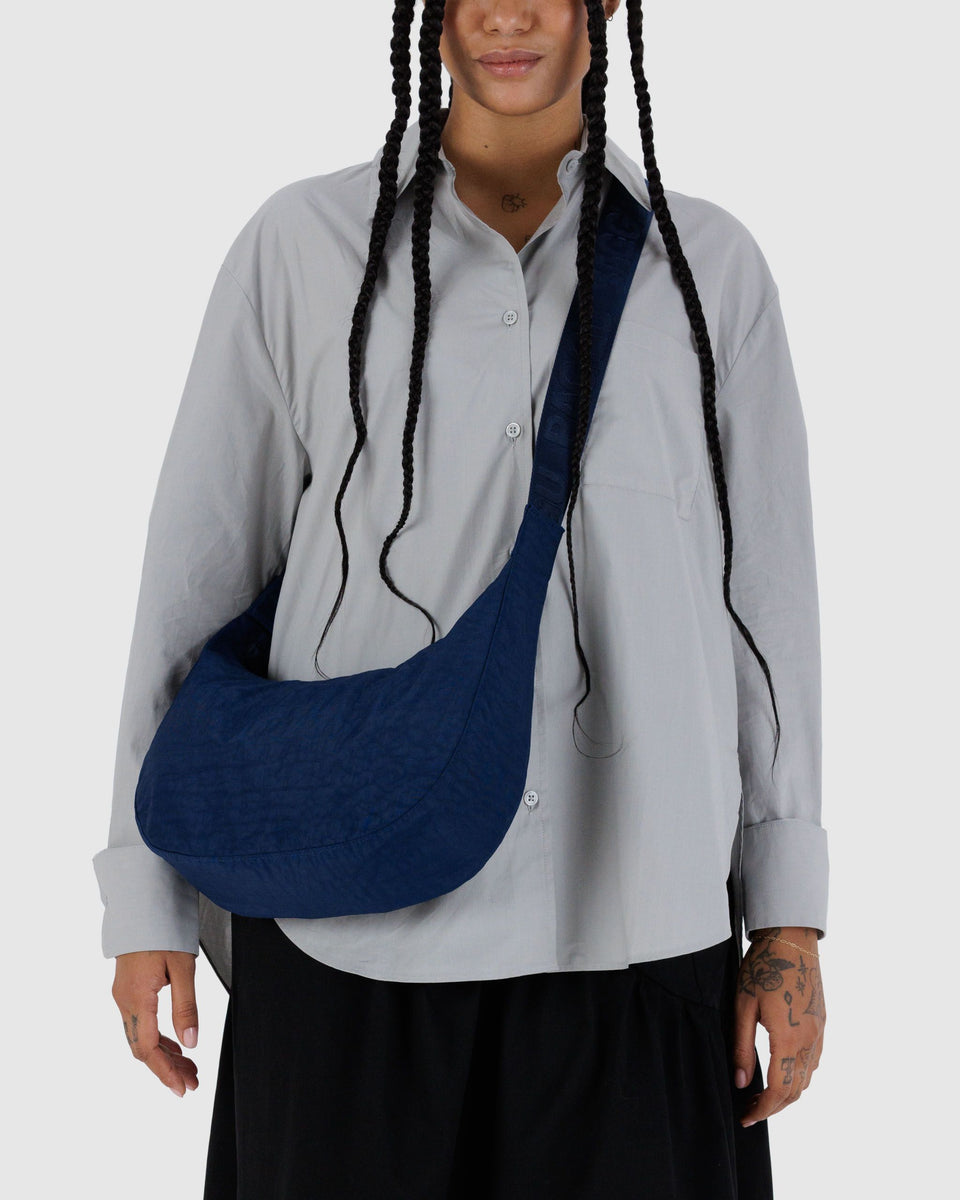 BAGGU Wholesale Cross Body Medium Nylon Crescent Bag - Navy