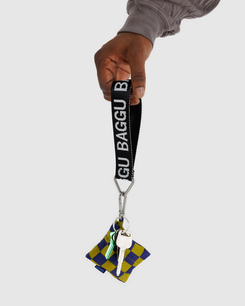 BAGGU Wholesale Shop All Logo Keychain - Black and White