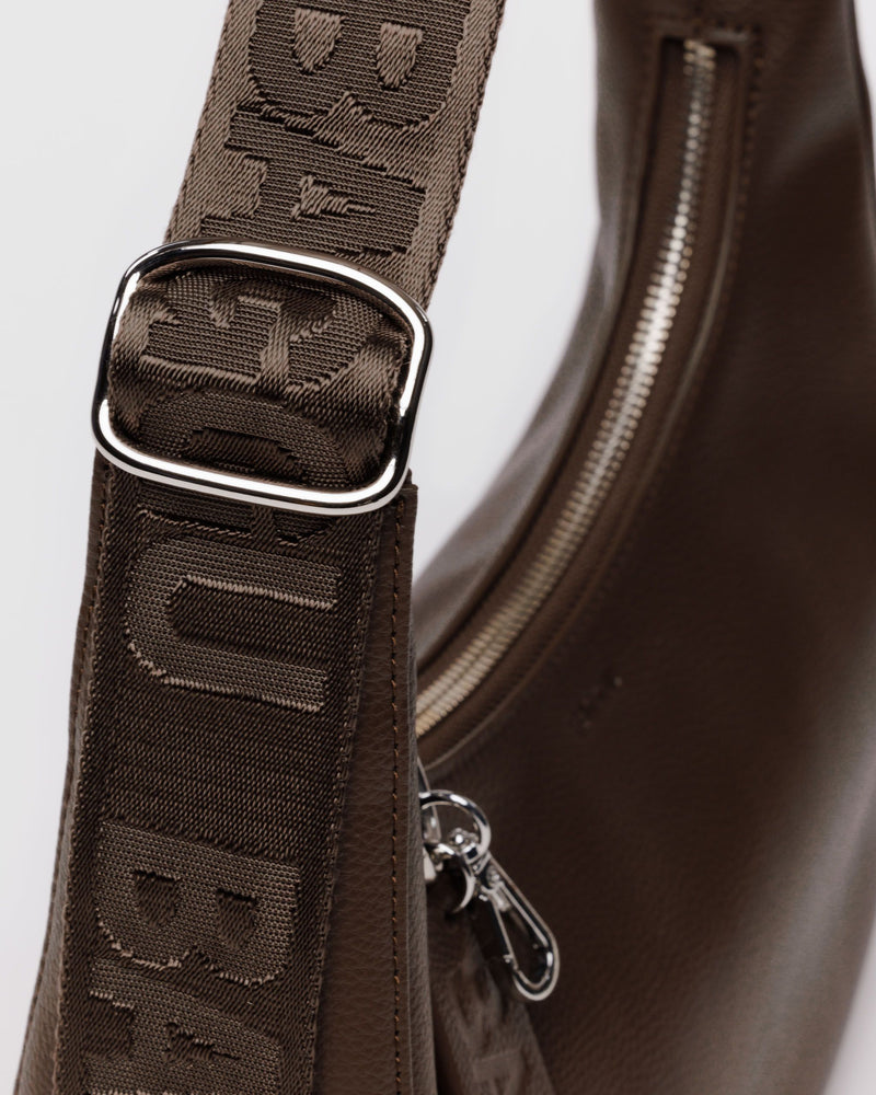 BAGGU Wholesale  Small Recycled Leather Crescent Bag - Brown