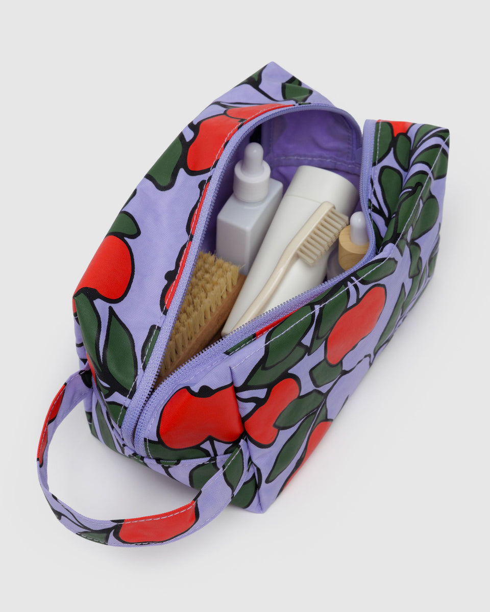 BAGGU Wholesale Travel Dopp Kit - Apple Tree