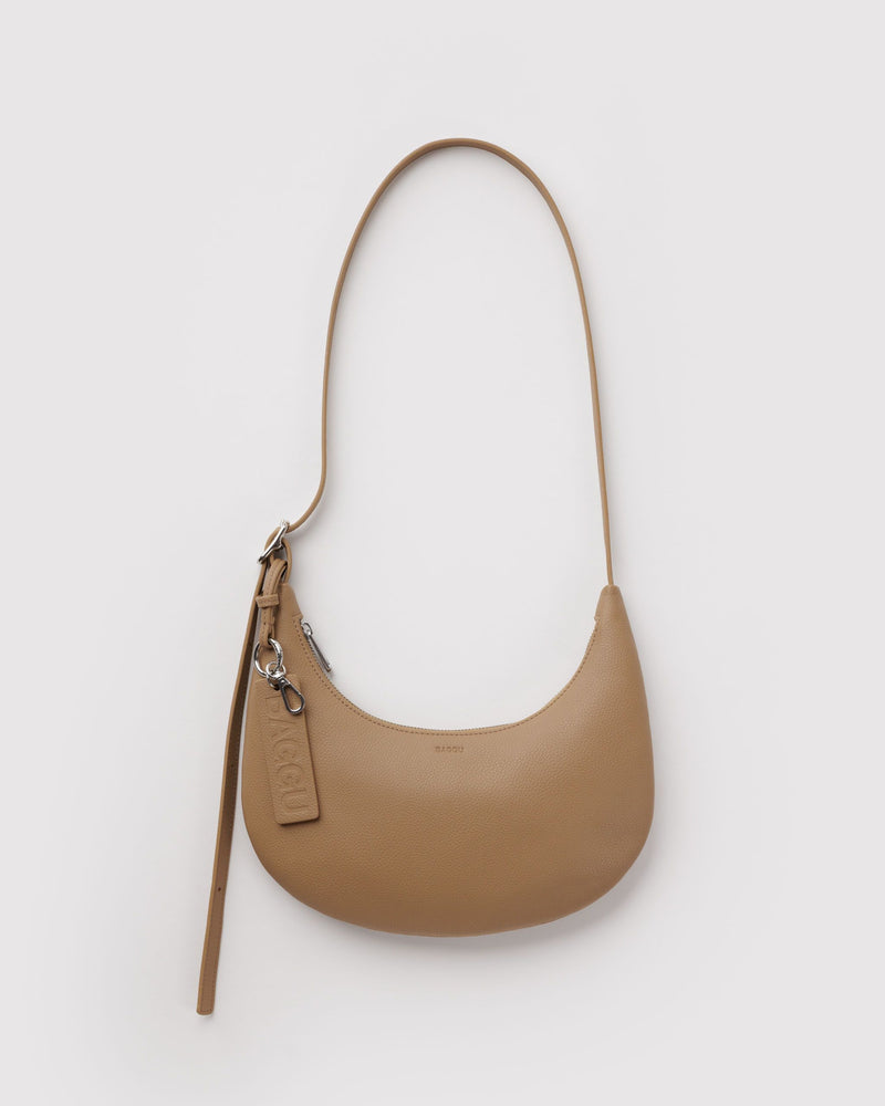 BAGGU Wholesale  Small Recycled Leather Flat Crescent - Dune