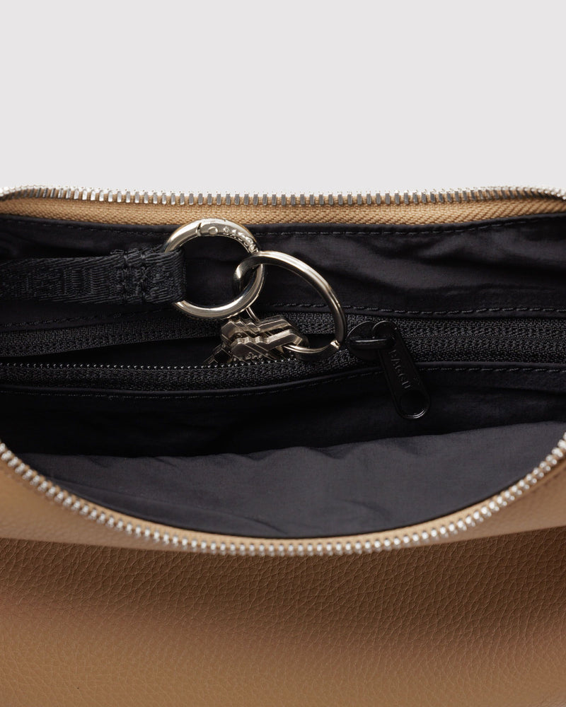 BAGGU Wholesale  Small Recycled Leather Flat Crescent - Dune