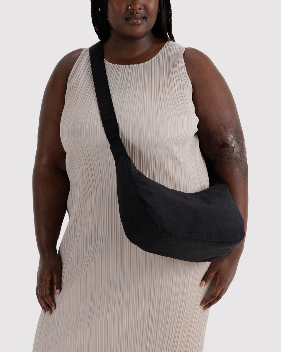 BAGGU Wholesale Cross Body Medium Nylon Crescent Bag - Black