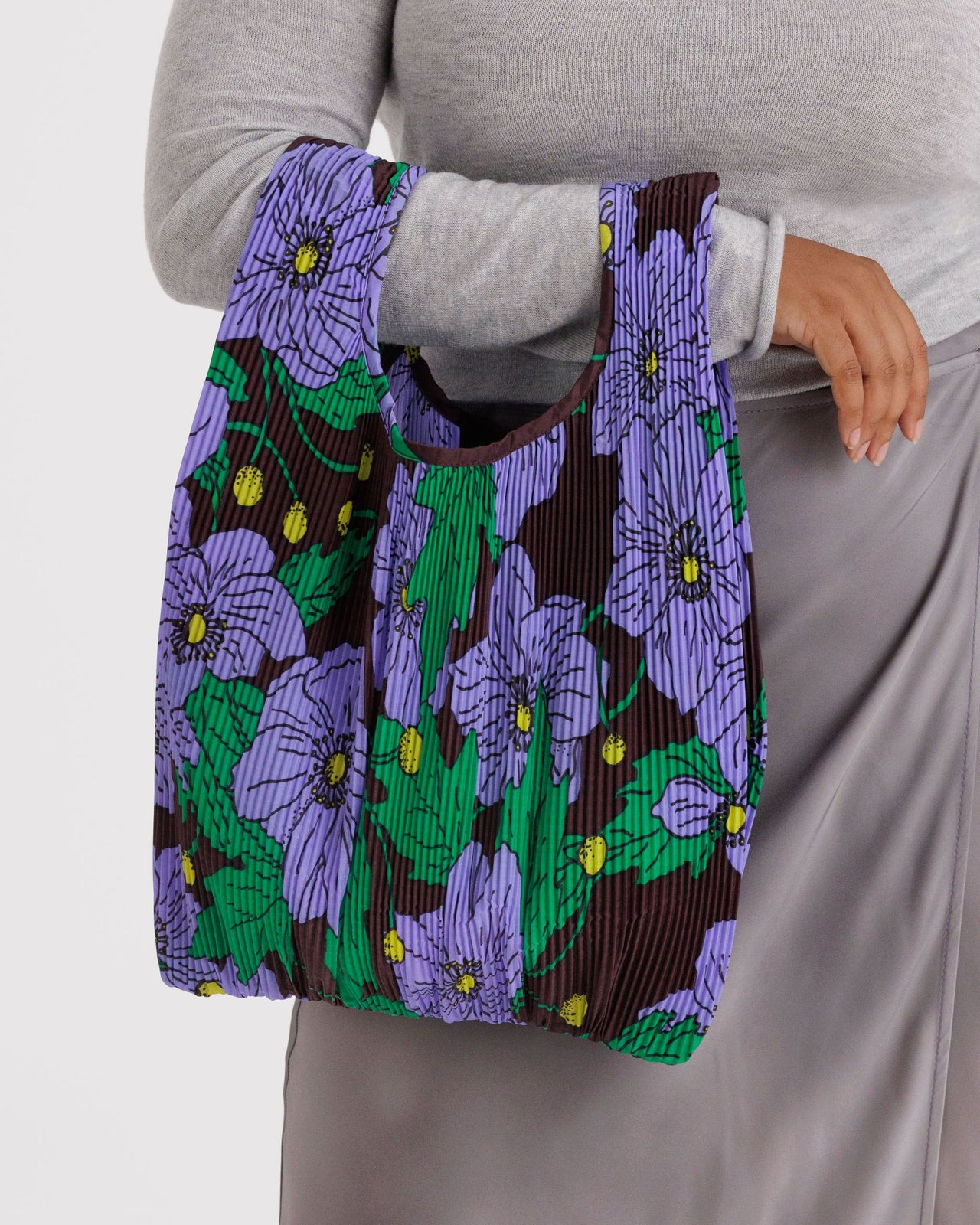 Pleated Baggu - Maroon Poppy