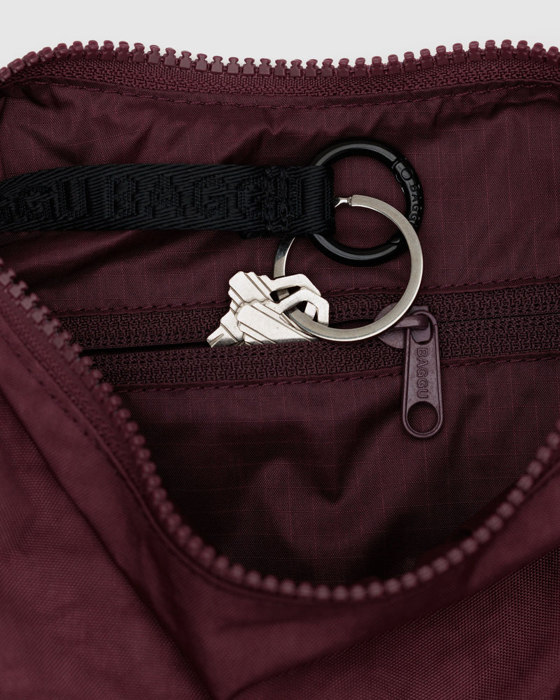 BAGGU Wholesale  Small Nylon Crescent Bag - Mahogany