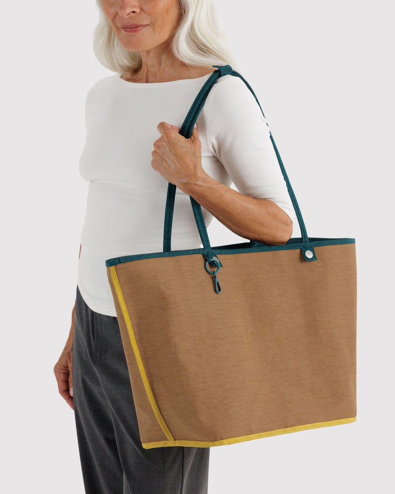 BAGGU Wholesale  Large Nylon Reversible Tote - Deep Sea Mix