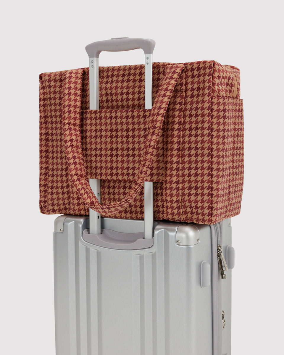 BAGGU Wholesale Cloud Bags Small Cloud Carry-On - Tan Houndstooth
