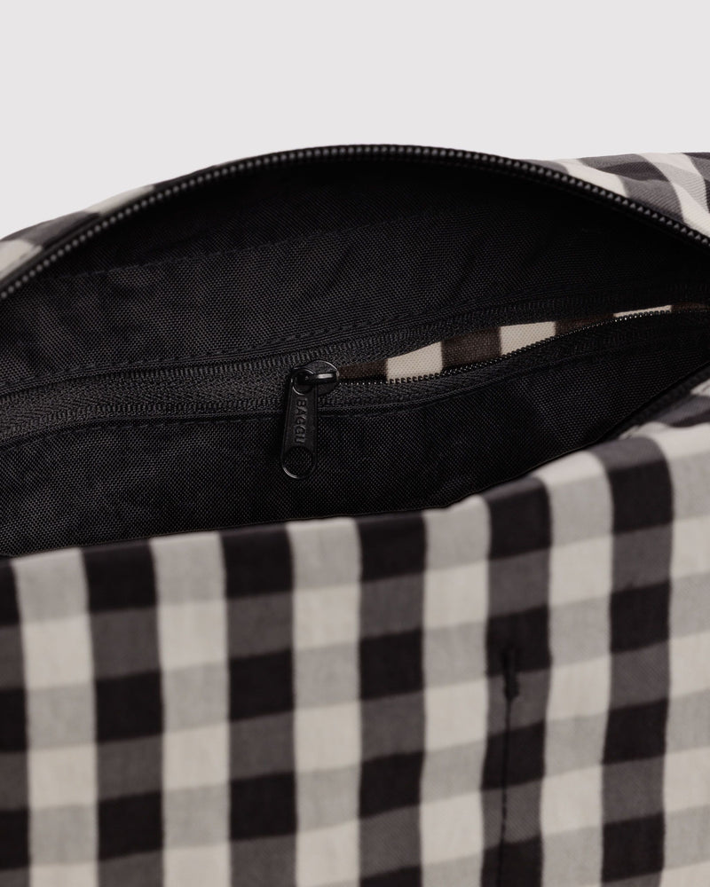 BAGGU Wholesale  Dopp Kit - Black and Cream Gingham