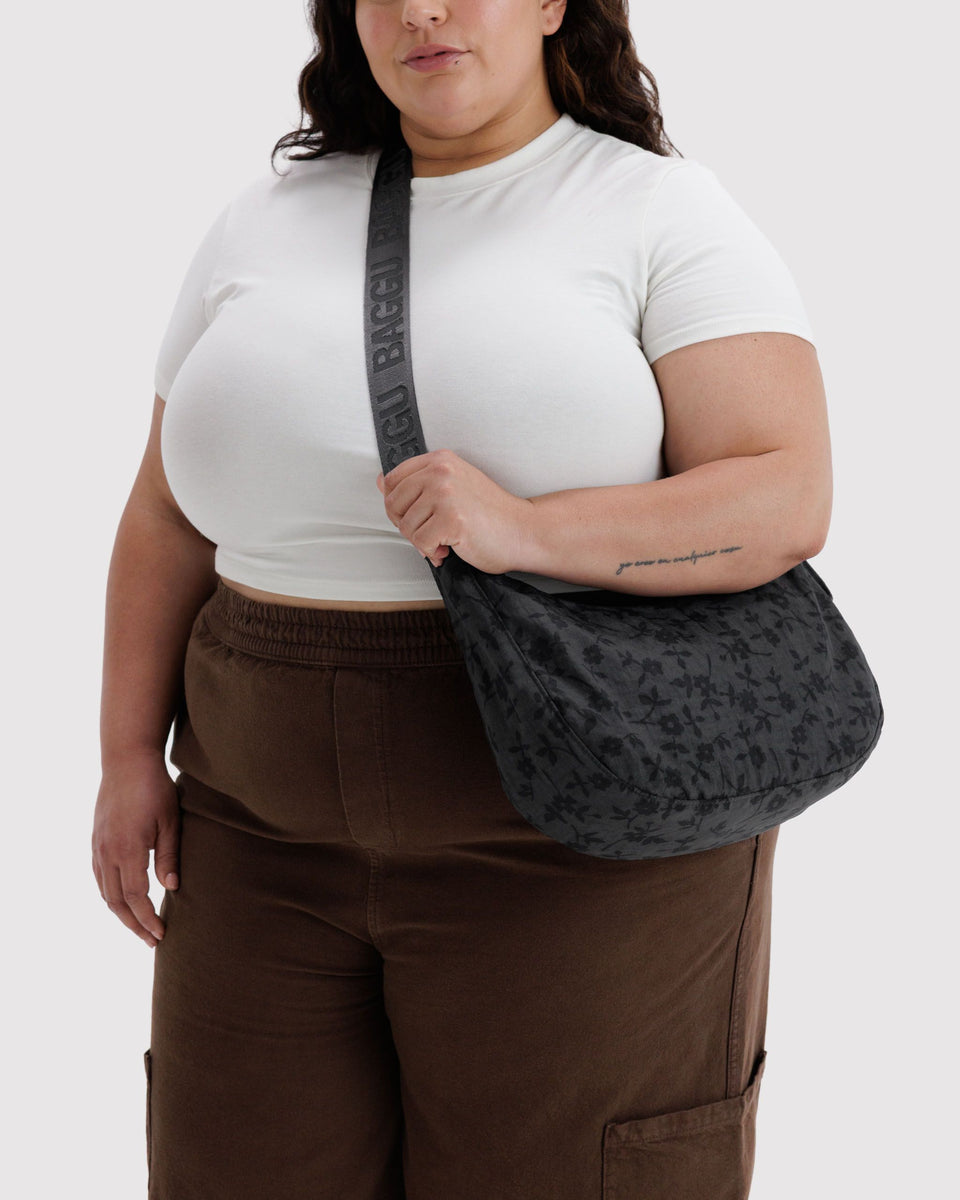 BAGGU Wholesale Shop All Medium Nylon Crescent Bag - Charcoal Ditsy Floral