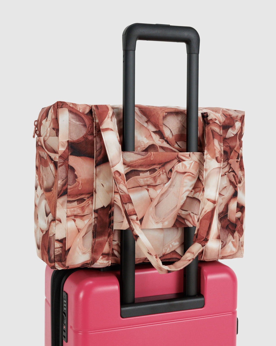 BAGGU Wholesale Cloud Bags Small Cloud Carry-On - Pointe Shoe