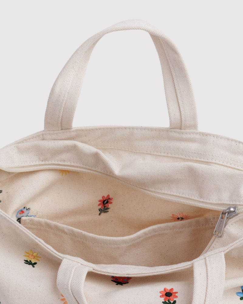 BAGGU Wholesale  Horizontal Zip Duck Bag - Embroidered Ditsy Floral