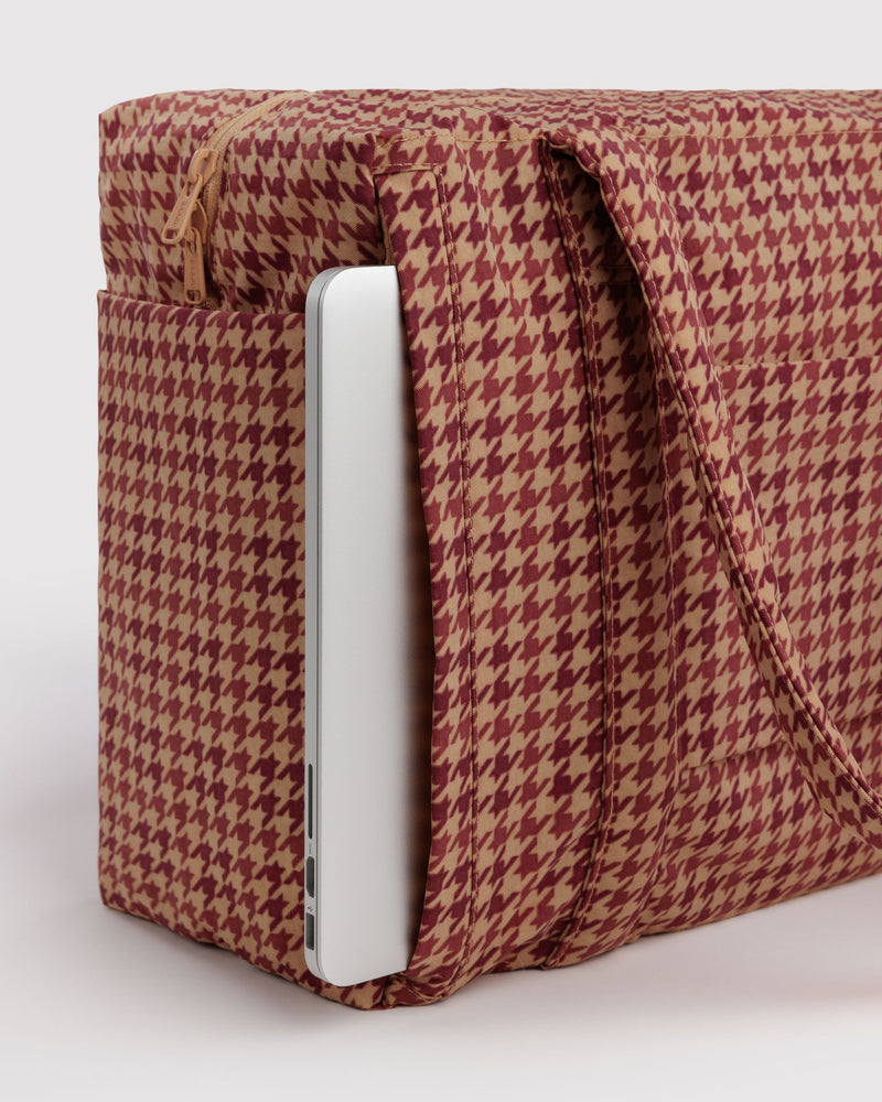 BAGGU Wholesale  Small Cloud Carry-On - Tan Houndstooth