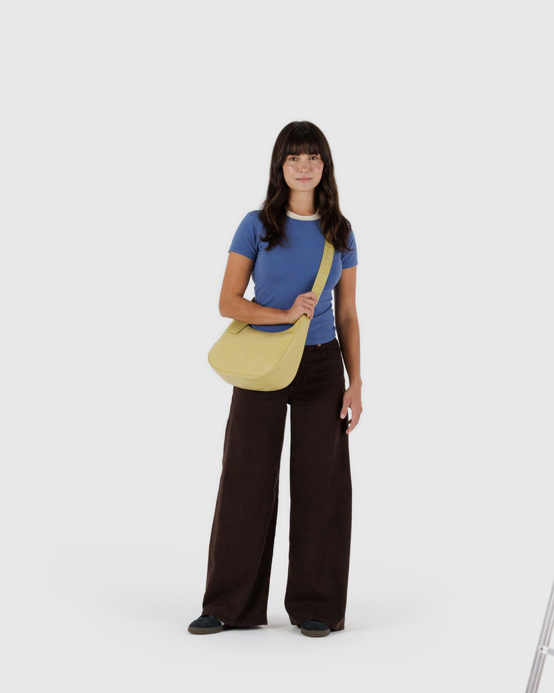 BAGGU Wholesale  Medium Recycled Leather Crescent Bag - Straw
