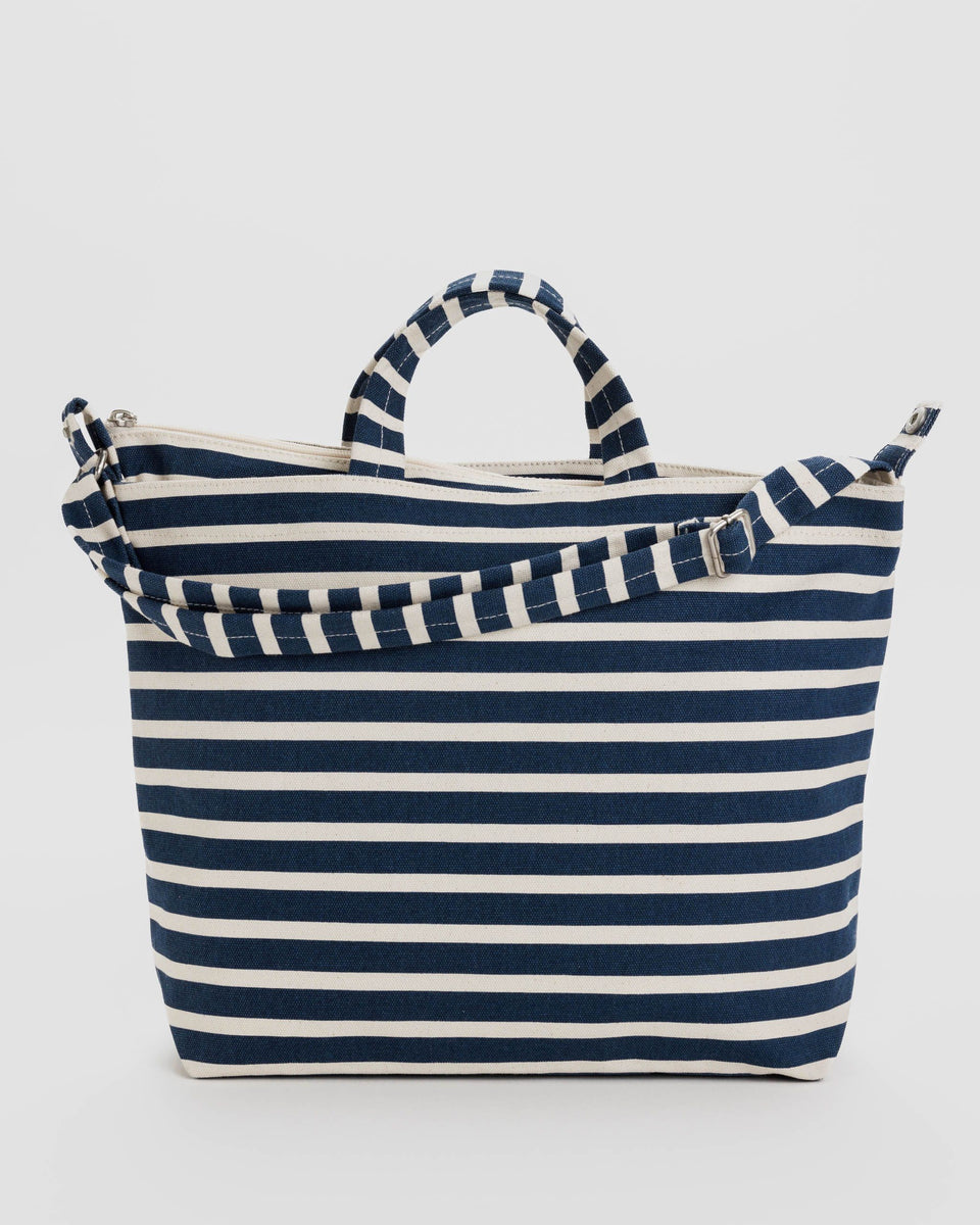 BAGGU Wholesale HO17Lookbook - Duck Bag Horizontal Zip Duck Bag - Navy Stripe