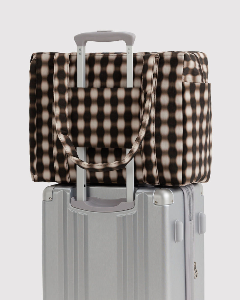 BAGGU Wholesale  Small Cloud Carry-On - Blurred Gingham Brown