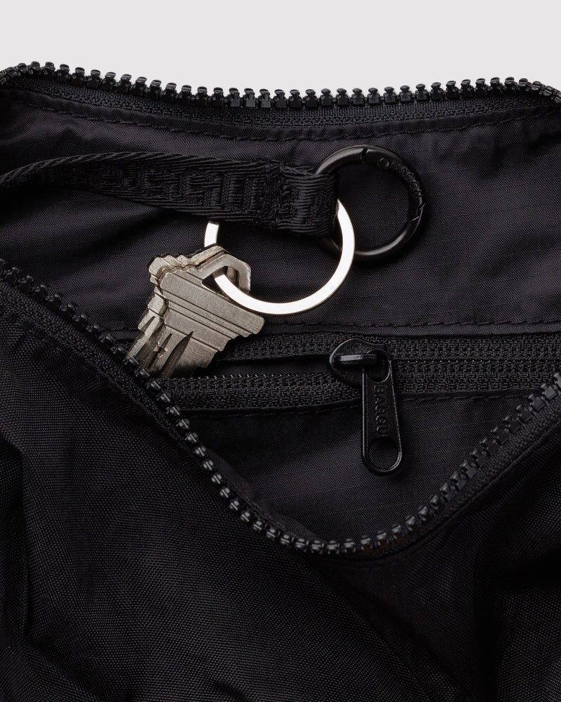BAGGU Wholesale  Small Nylon Crescent Bag - Black
