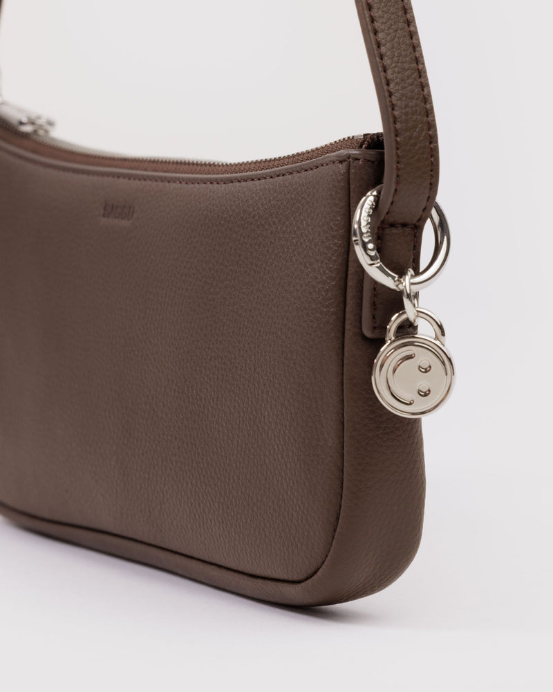 BAGGU Wholesale  Recycled Leather Pochette - Brown